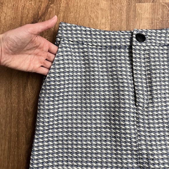 EKYOG Blue, Black, White Tweed Style Skirt Sz 2 - Picture 6 of 12